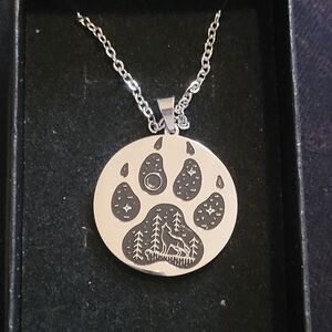 💀NEW 💀 Stainless Steel Wolf Paw Print Pendant Necklace